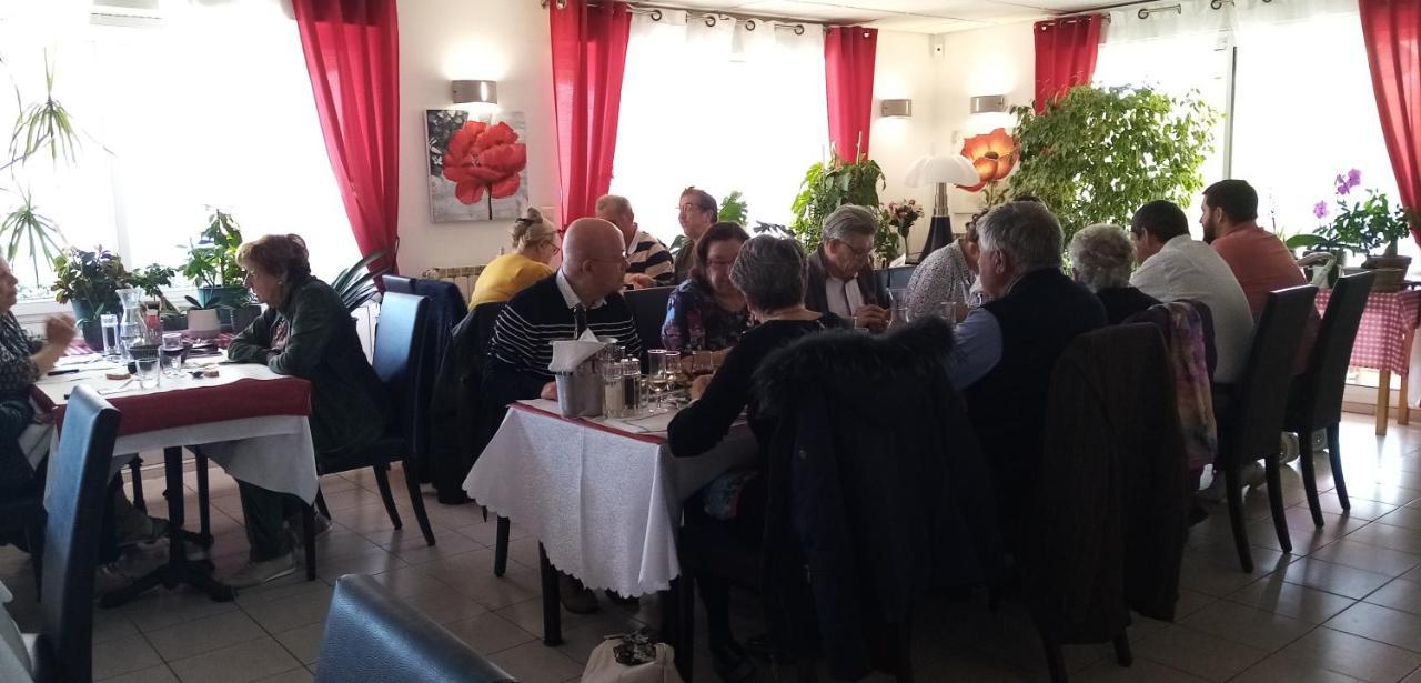 מלון Aujargues Le Grand Jardin מראה חיצוני תמונה