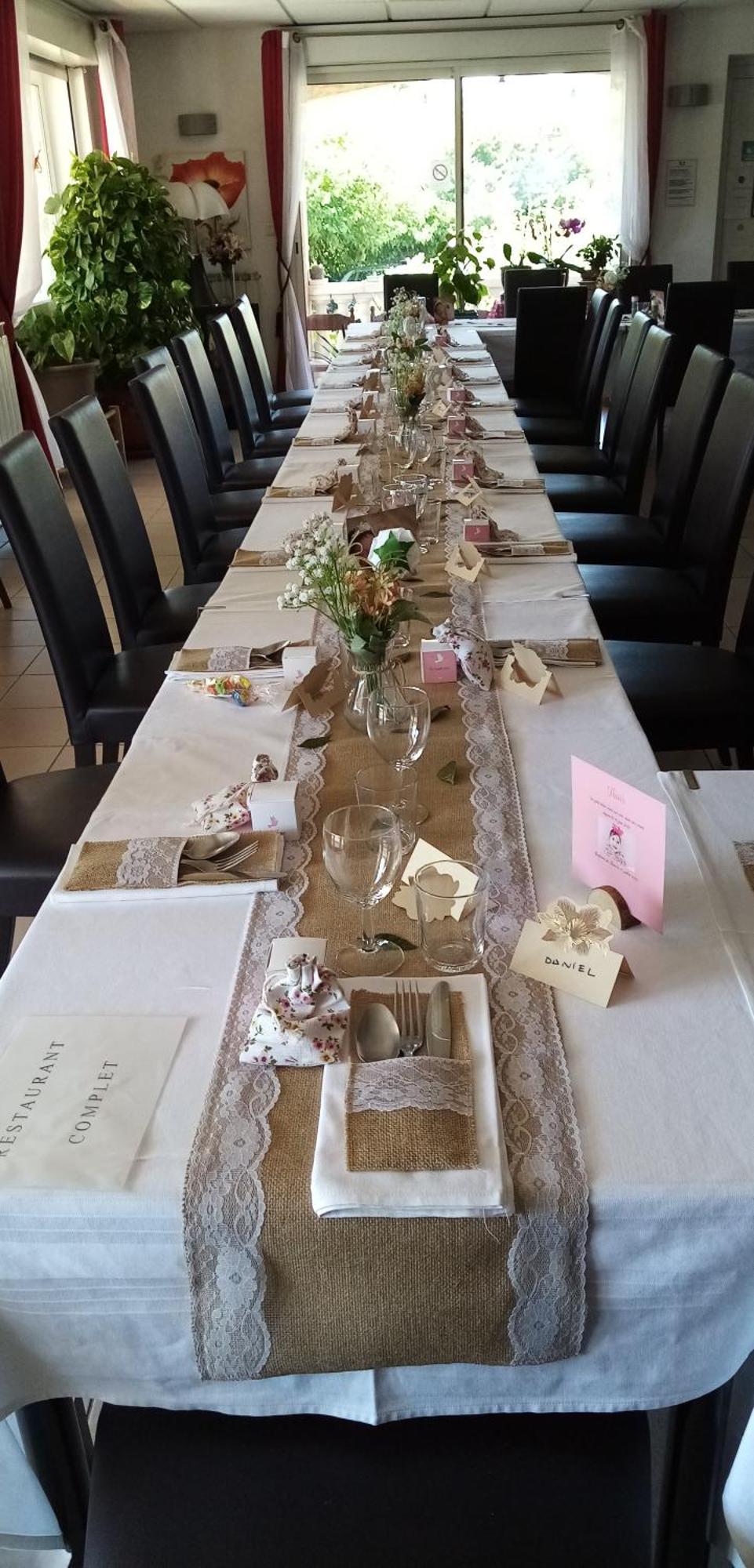 מלון Aujargues Le Grand Jardin מראה חיצוני תמונה